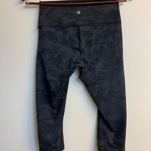 Lululemon Wunder Under 1/2 Tight - NWOT